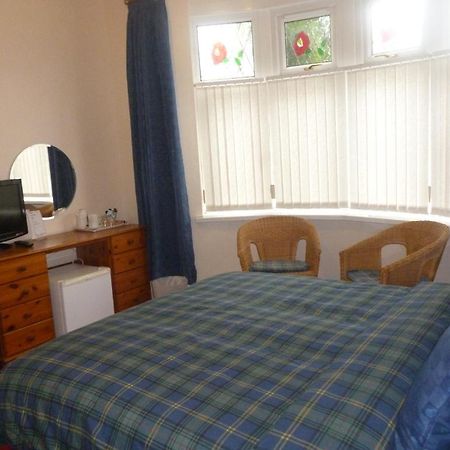 The New Inn Guest House Bridgend  Δωμάτιο φωτογραφία