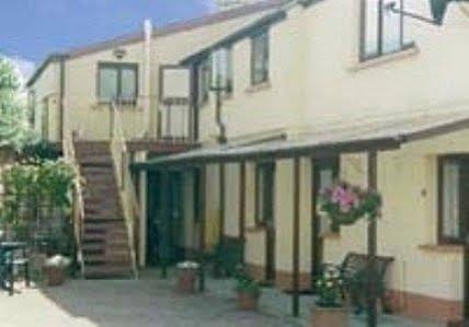 The New Inn Guest House Bridgend  Εξωτερικό φωτογραφία